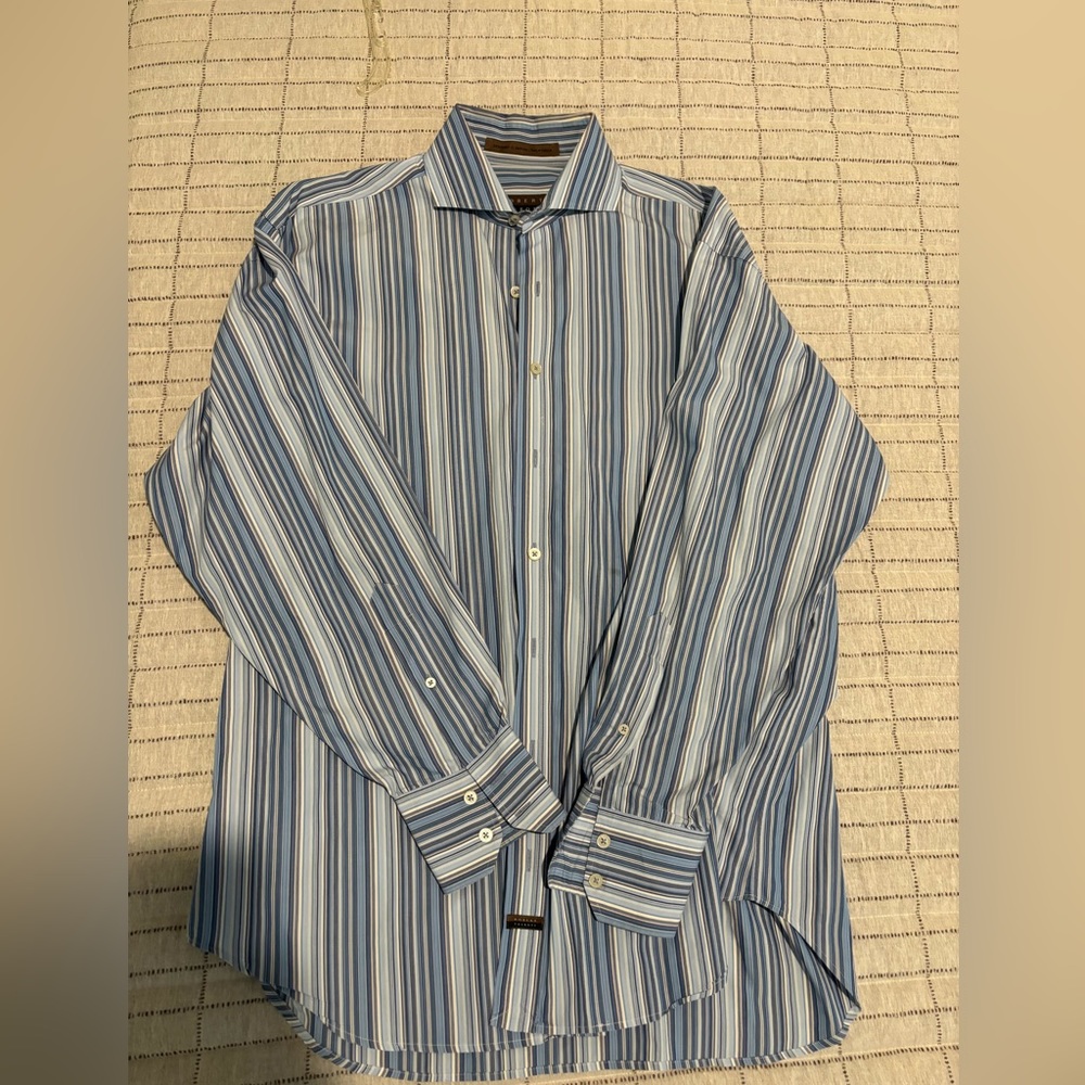 Men’s dress shirt- large